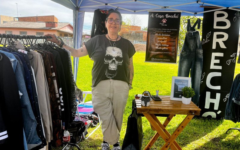 Lizandra participa desde a primeira edição com seu brechó 