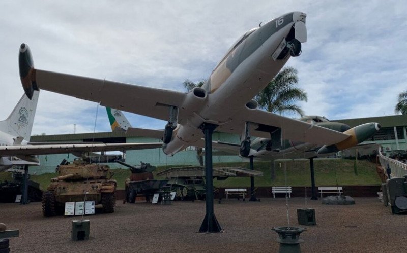 Embraer Xavante é um dos aviões do Museu Militar Brasileiro, de Panambi | abc+