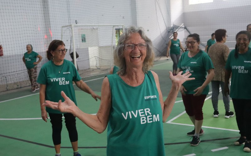 Viver Bem conta com núcleo no Parque do Trabalhador, onde a dona Vitória se diverte  e cuida da saúde