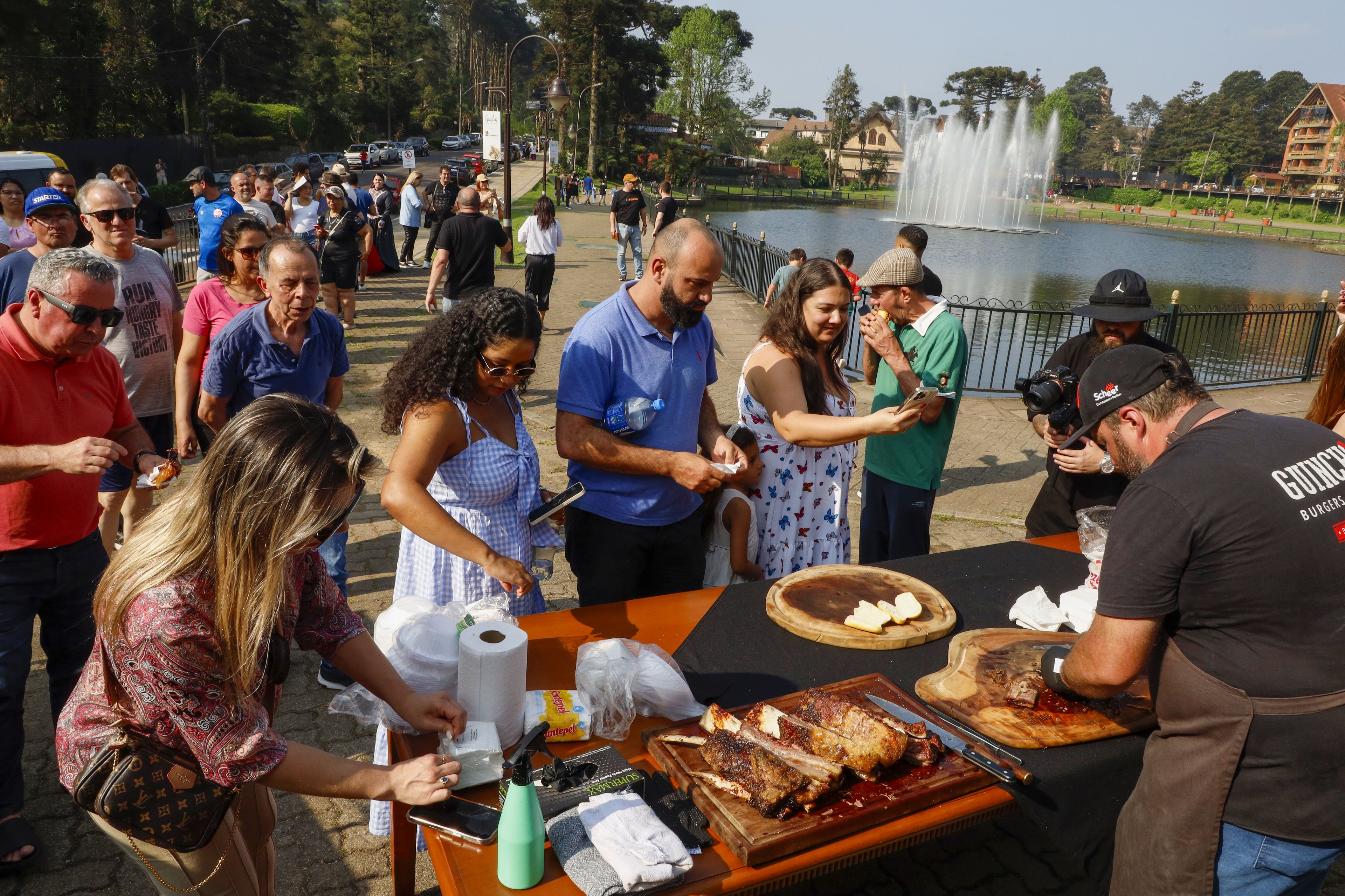 FESTIVAL GAÚCHOS: Cordeiraço e Cozinha Gaúcha são destaques do evento que inicia nesta semana