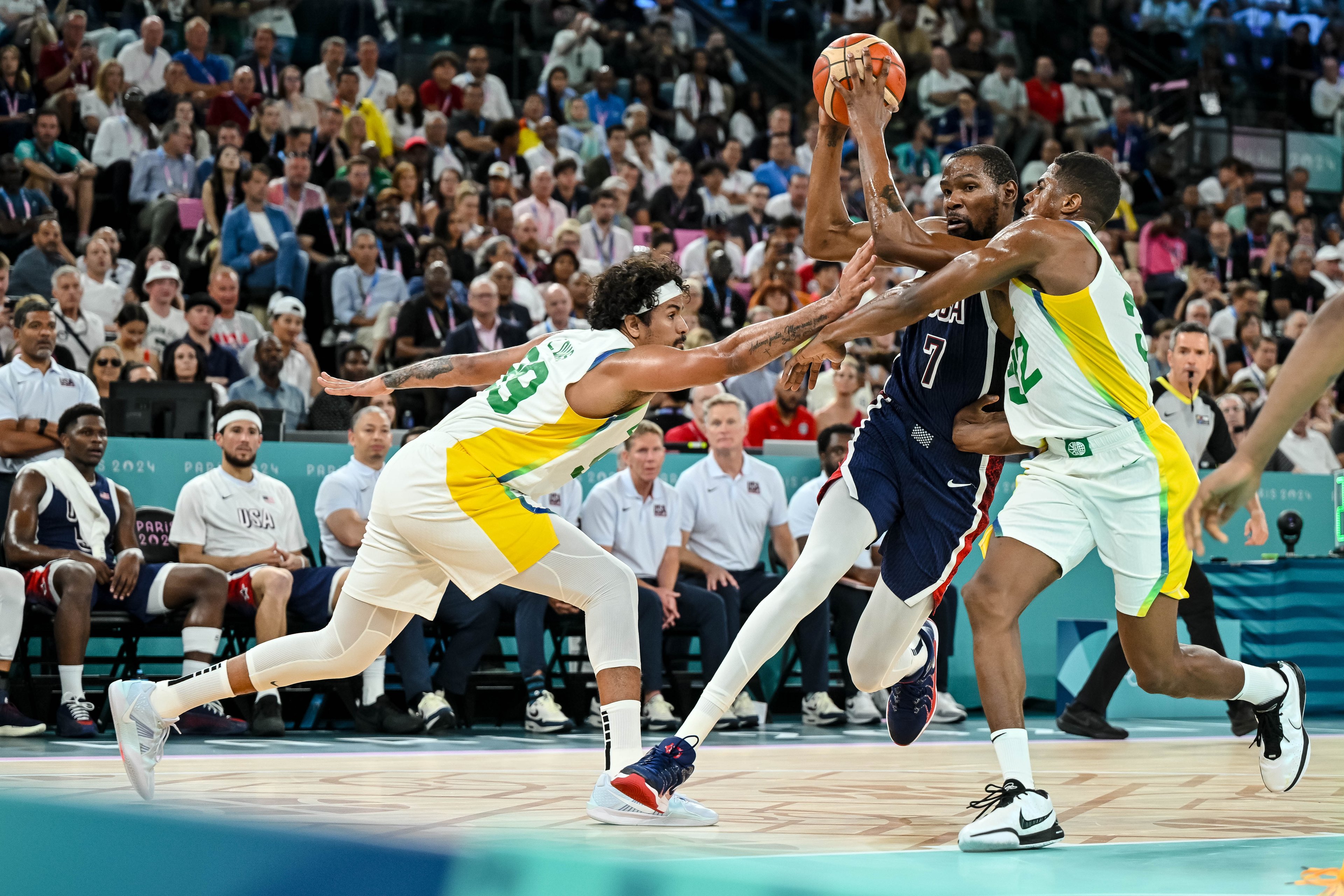 FIBA AmeriCup 2025: Favoritos, Odds e Previsões para Brasil, EUA, Canadá e Argentina