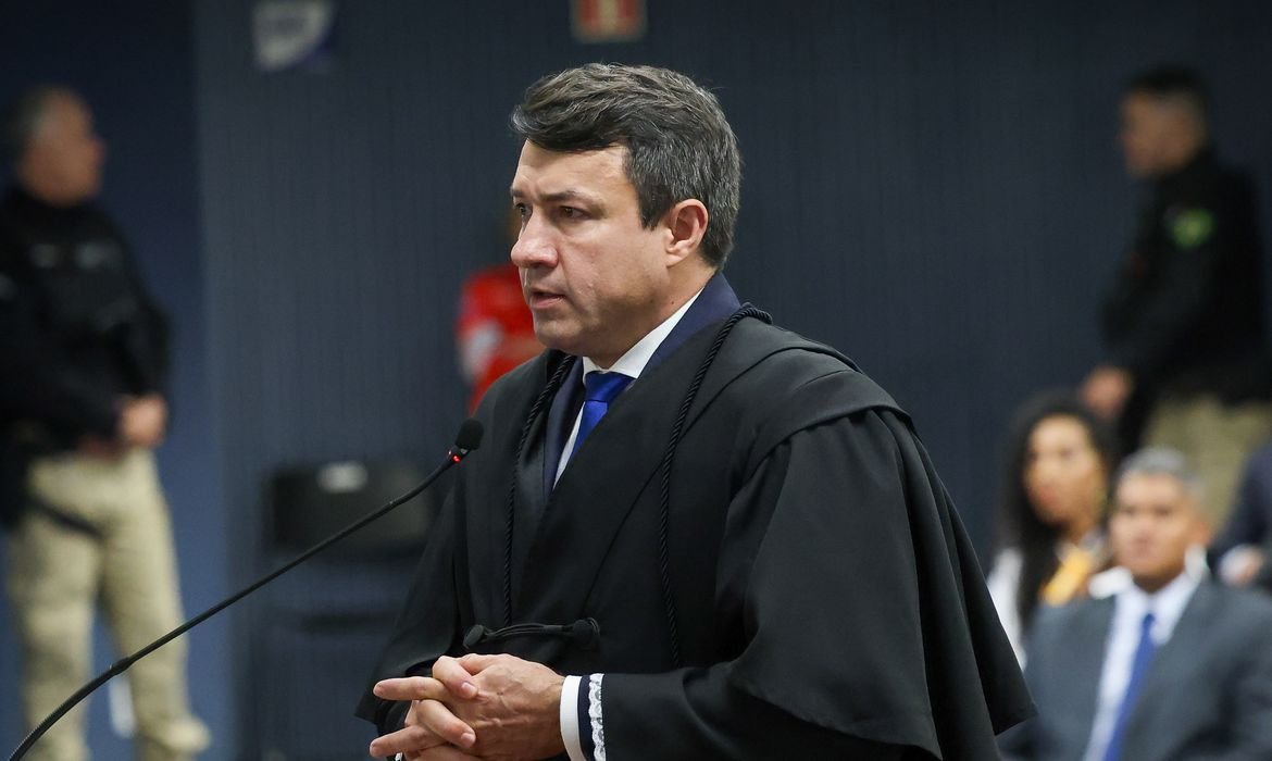 Documento achado na casa de Torres era "minuta do Google", diz defesa