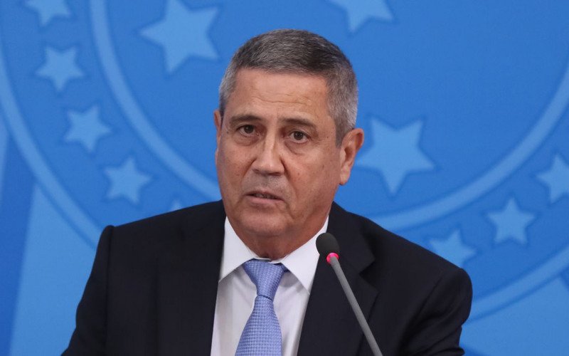 Eventual condenação por golpe pode levar militares à perda de patentes | abc+