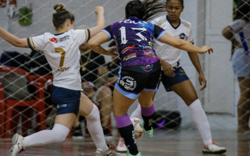 Fênix Alvorada e Olympia se enfrentaram na segunda