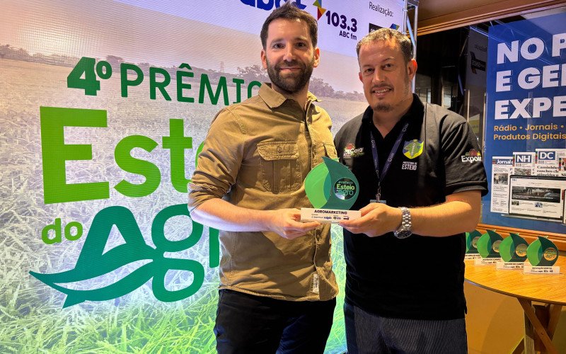 Agromarketing - Sócio e diretor de criação da Agência Escala, Roberto Lopes, foi o vencedor 
na categoria Agromarketing