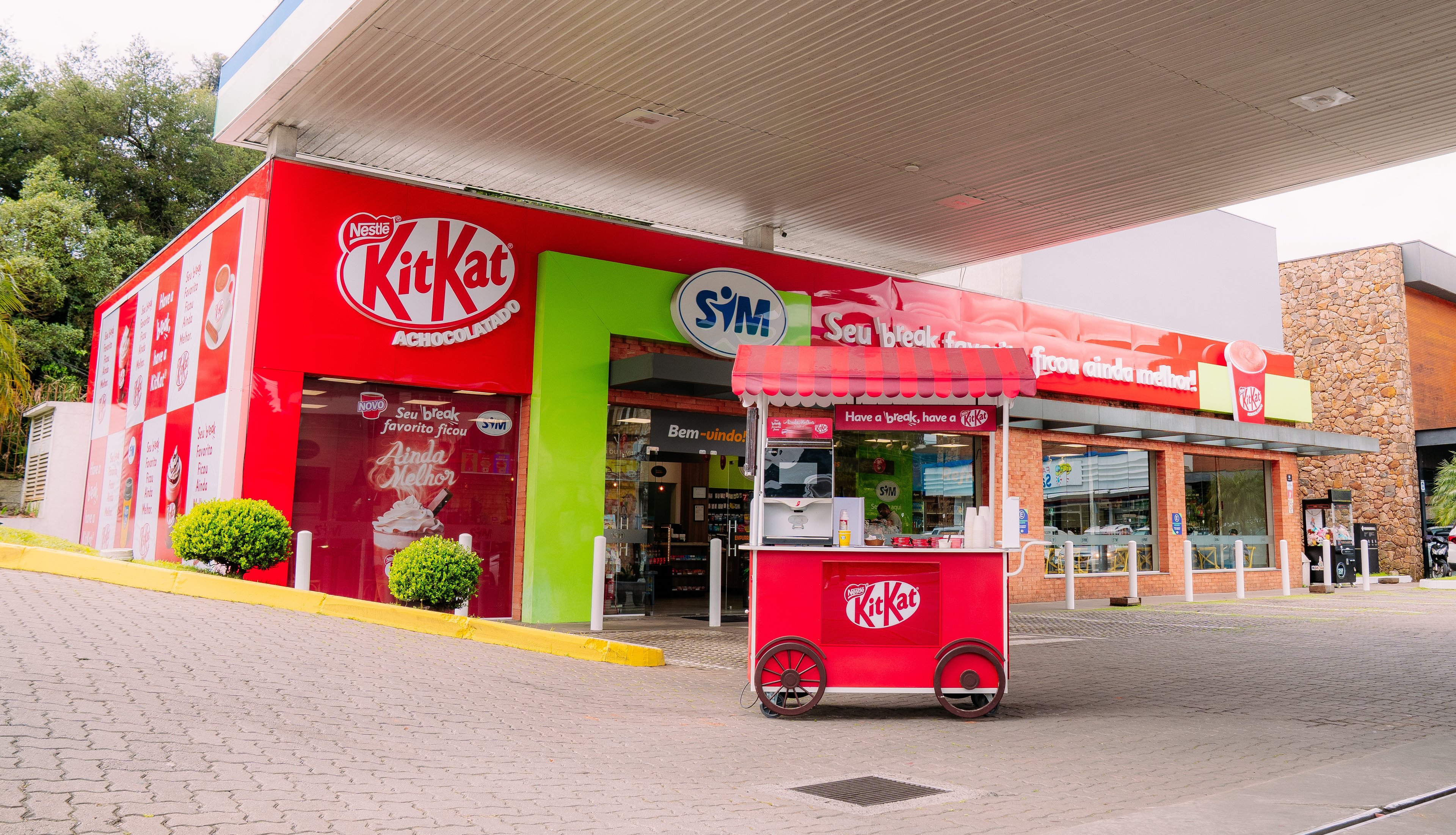 Primeira no Brasil: Gramado recebe loja de conveniência temática de famoso chocolate da Nestlé