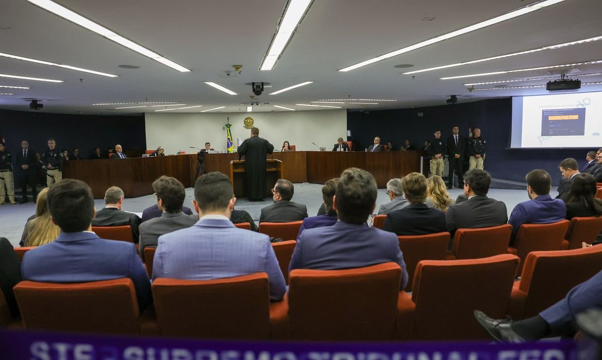 Querem punir tentativa da tentativa de golpe, diz defesa de Bolsonaro