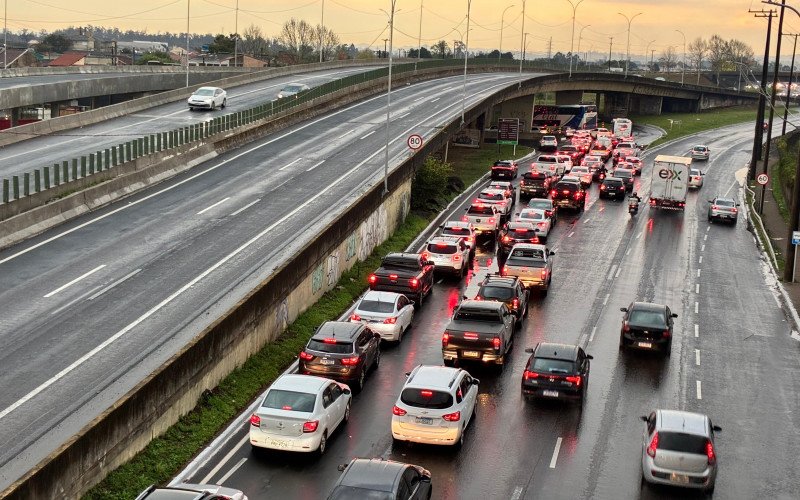 BR-116: Motoristas enfrentam lentidão no acesso à Expointer | abc+