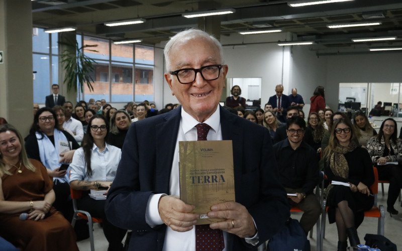 Luigi Ferrajoli recebeu o título de Dr. Honoris Causa na Unilasalle nesta quarta-feira (3) | abc+