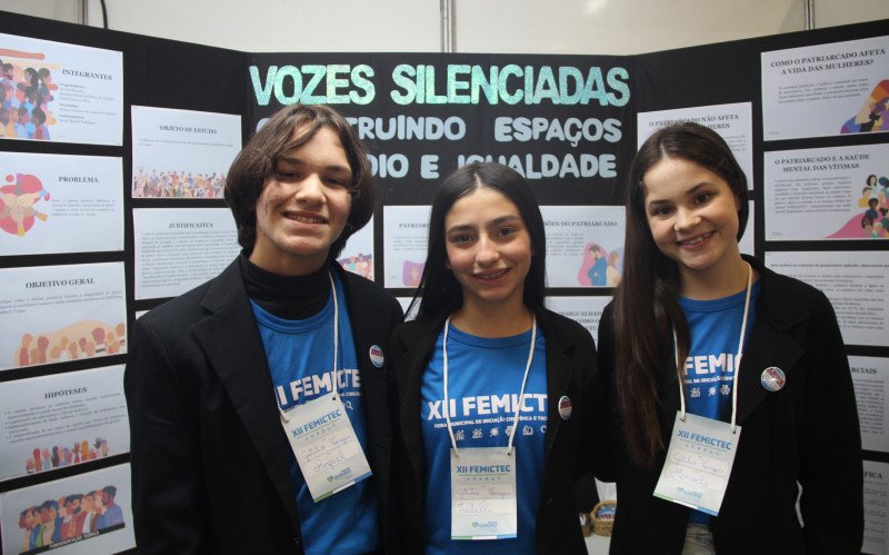 Rafael Viana Da Silva, Isabelli Miranda e Manoela Almeida apresentam o trabalho Vozes Silenciadas | abc+