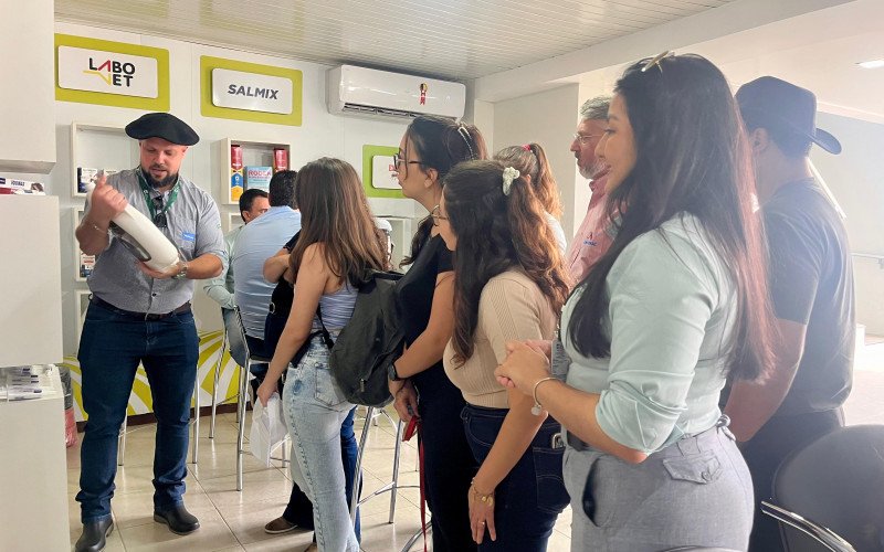 EXPOINTER: Feira vira laboratório a céu aberto para estidantes de Medicina Veterinária da Ulbra | abc+