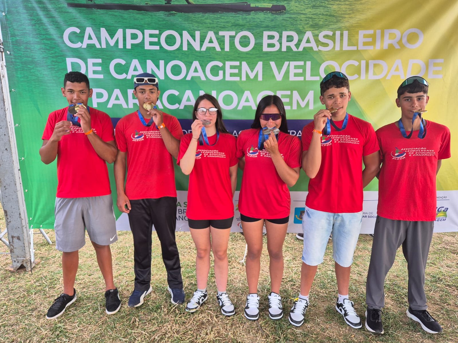 Equipe leopoldense conquista 19 medalhas no Campeonato Brasileiro de Canoagem