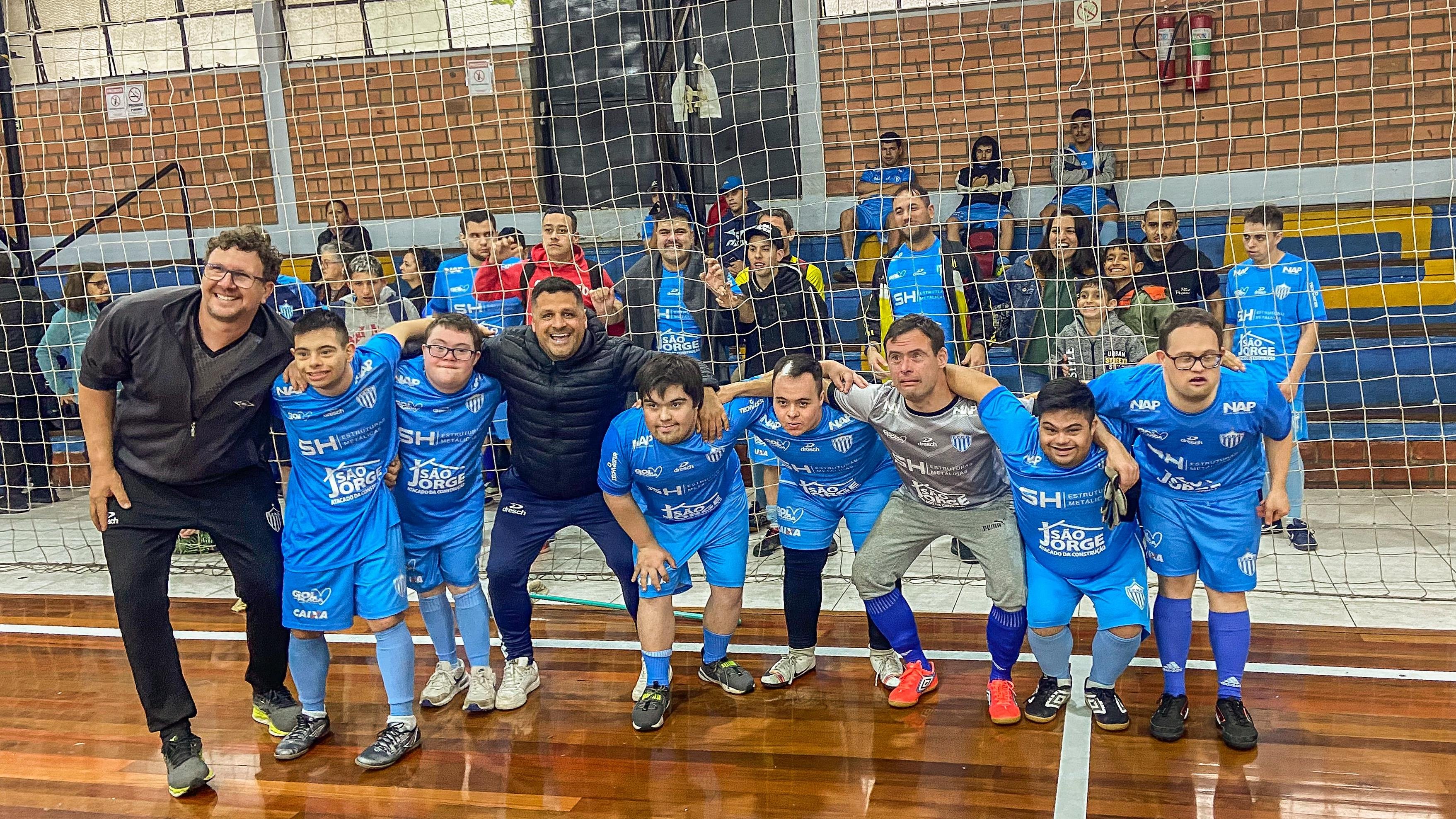 Projeto Gol de Placa, do Novo Hamburgo, conquista o 25º Torneio da Apae em Portão