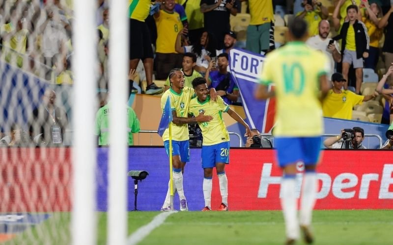 Brasil sobra em campo e vence o Chile por 3 a 0 no Maracanã