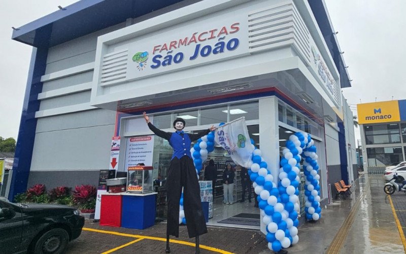 Nova unidade da Farmácia São João inaugurou no bairro Rio Branco