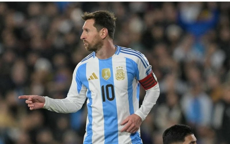 Messi anotou dois gols na vitória por 3 a 0 sobre a Venezuela | abc+