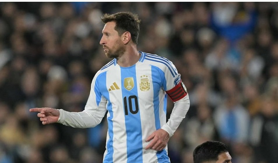 Messi se despede da seleção na Argentina com lágrimas, festa e gols em triunfo sobre a Venezuela