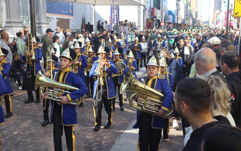 Desfile da Pátria de São Leopoldo ocorreu na Rua Independência