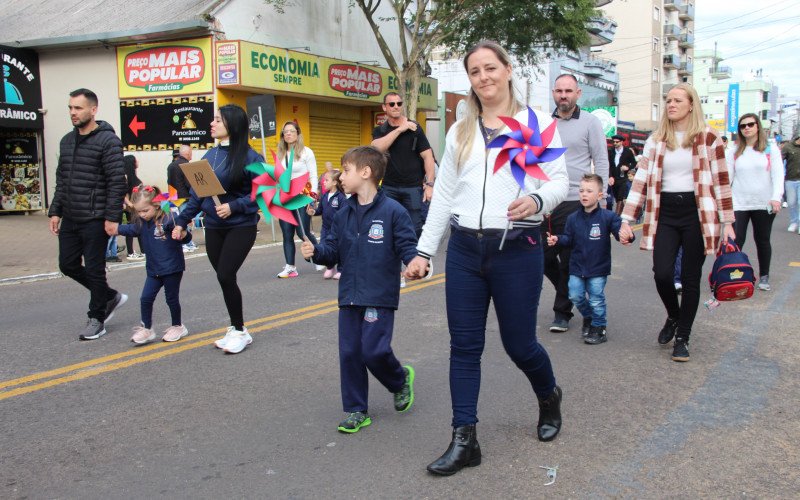 Desfile em Campo Bom