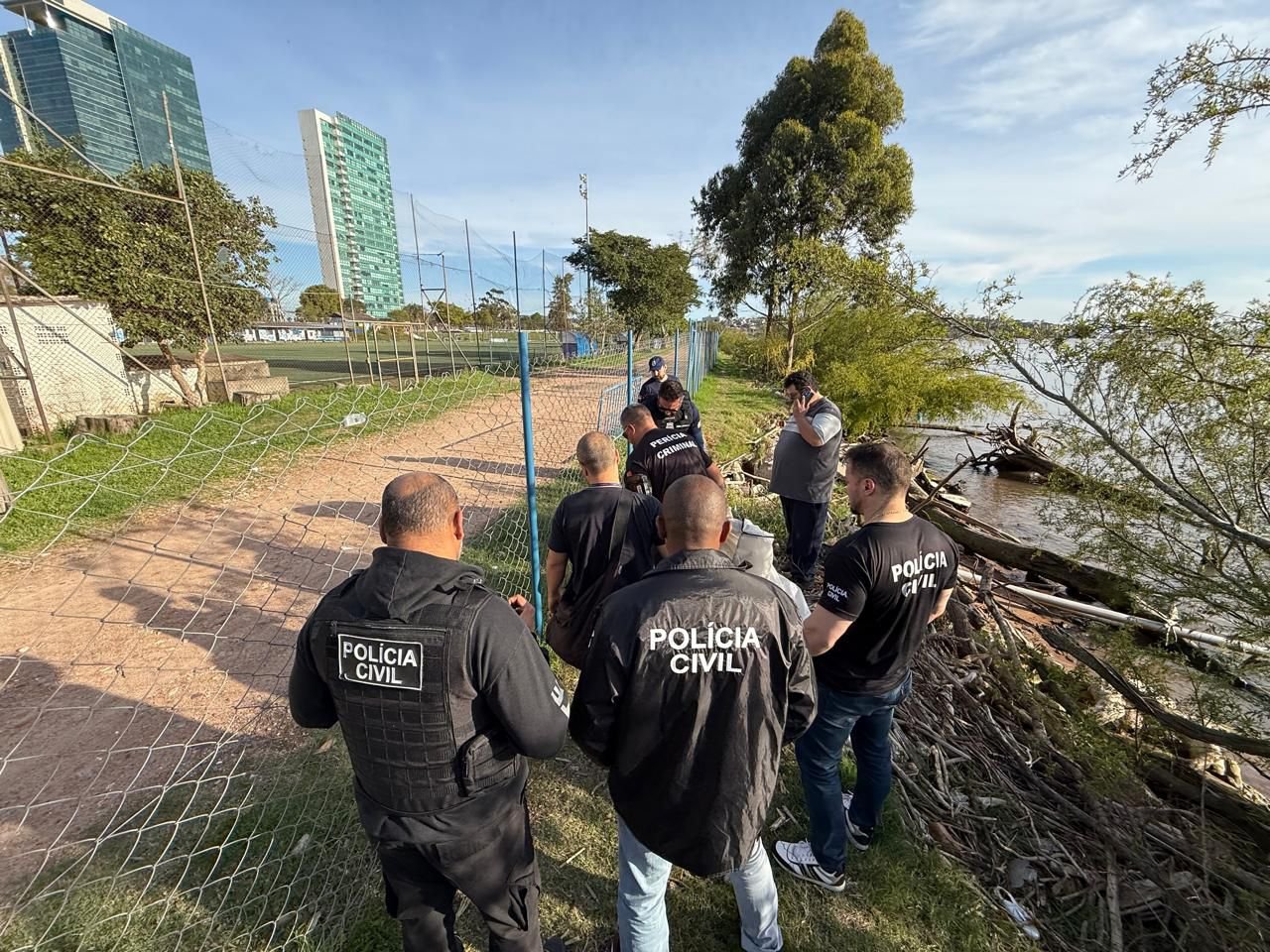 Outra perna humana é encontrada na orla do Guaíba