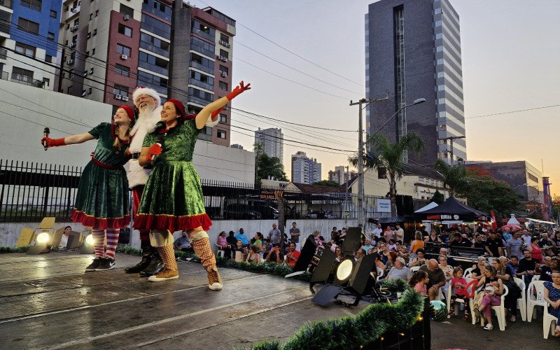 Sem recursos públicos devido ao decreto de calamidade, o Natal de 2024 teve programação enxuta, organizada pela CDL Novo Hamburgo e Região | abc+