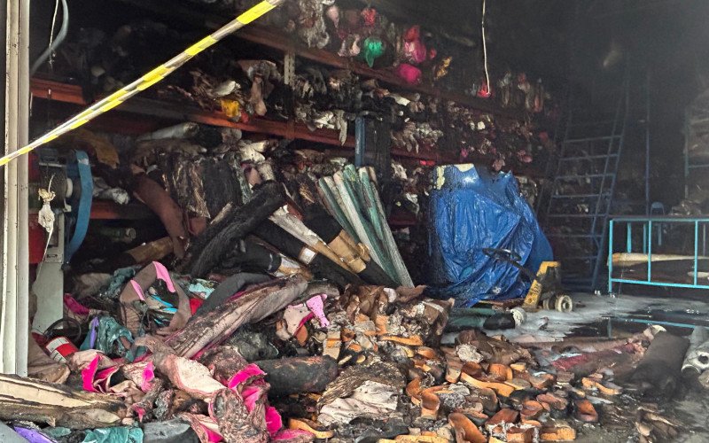 Incêndio atinge empresa de componentes para calçados em Novo Hamburgo | abc+