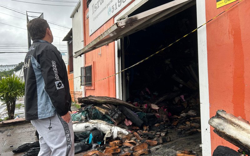 Incêndio atinge empresa de componentes para calçados em Novo Hamburgo