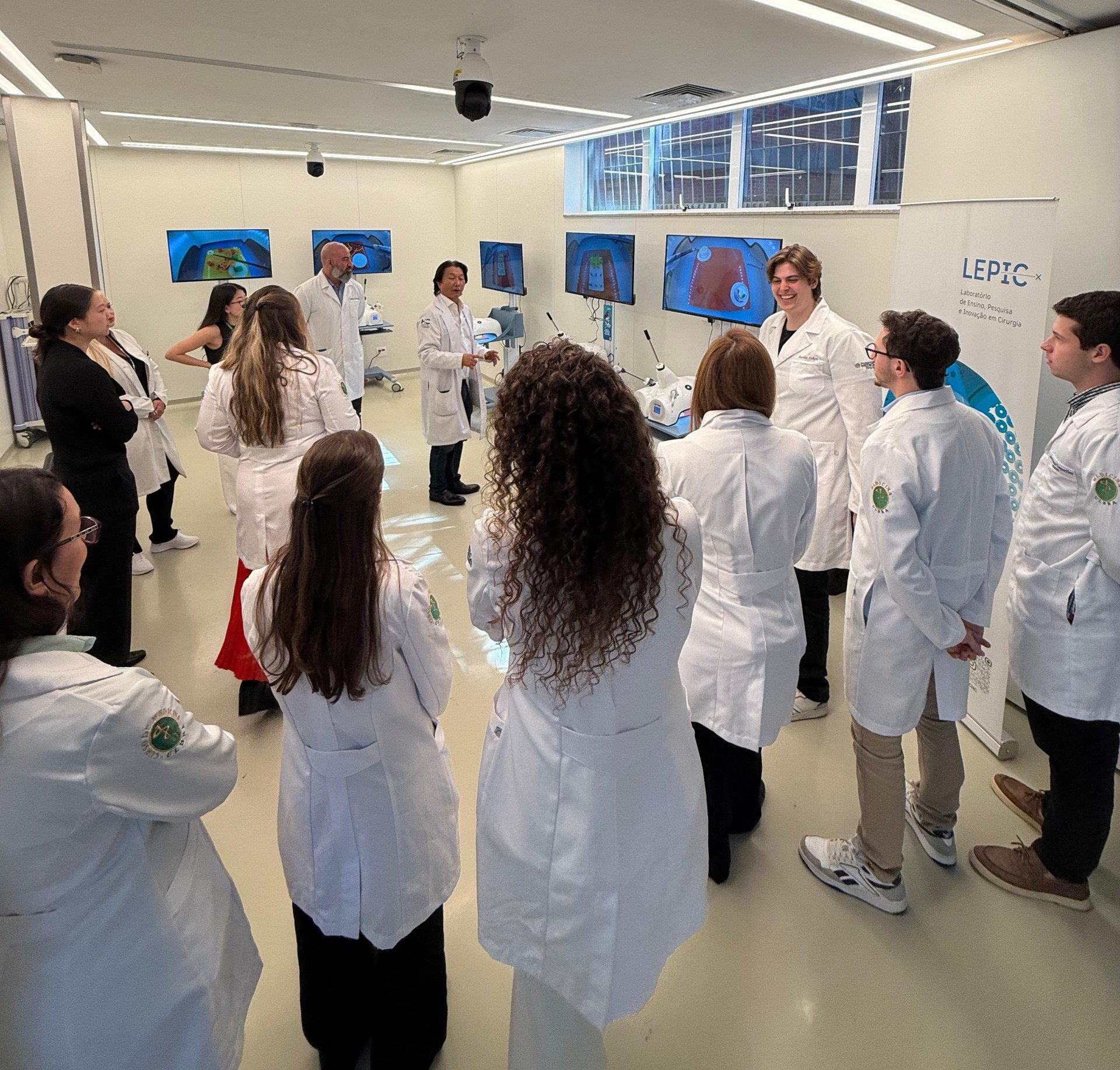 "Um diferencial para os alunos": Medicina da Ulbra participa de curso de cirurgia na USP