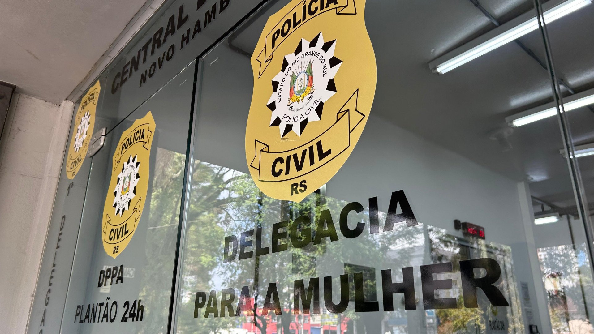 Vizinho invade casa, amarra mulher e é preso por tentativa de estupro em Novo Hamburgo