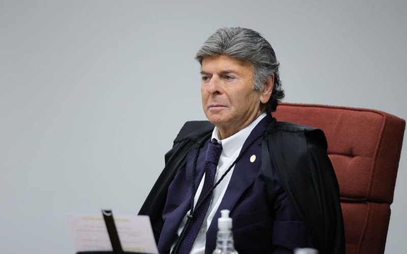 Fux é o terceiro a votar em nova sessão de julgamento de Bolsonaro | abc+