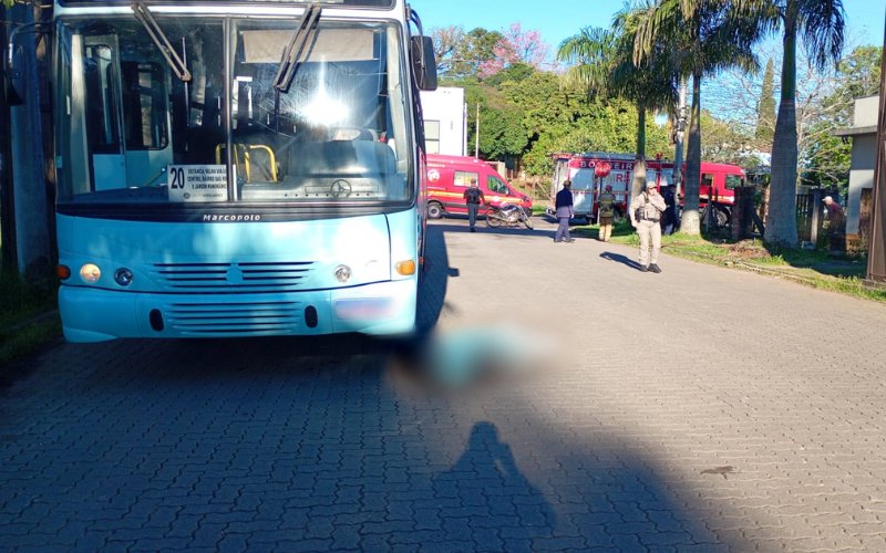 Motociclista morre em acidente com ônibus no Vale do Sinos