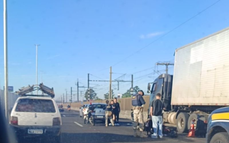 BR-116: Motociclista fica ferido em acidente com carro