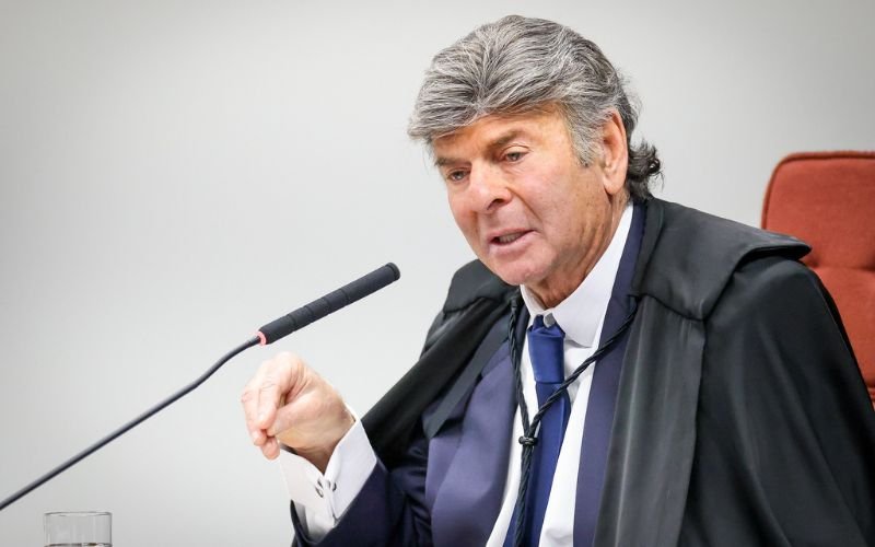 Julgamento de Bolsonaro: Fux retoma voto; assista ao vivo