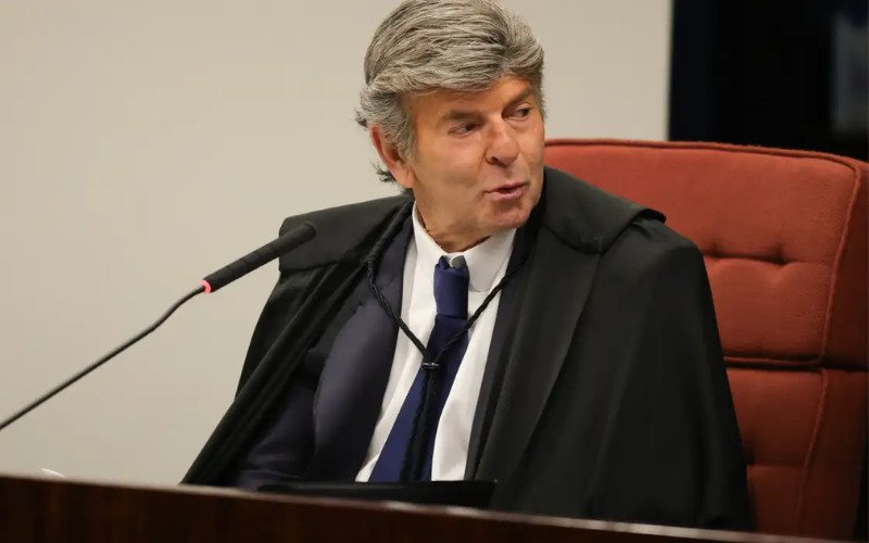 Julgamento de Bolsonaro: Voto de Fux, para absolver réus, dura mais de 10 horas; confira