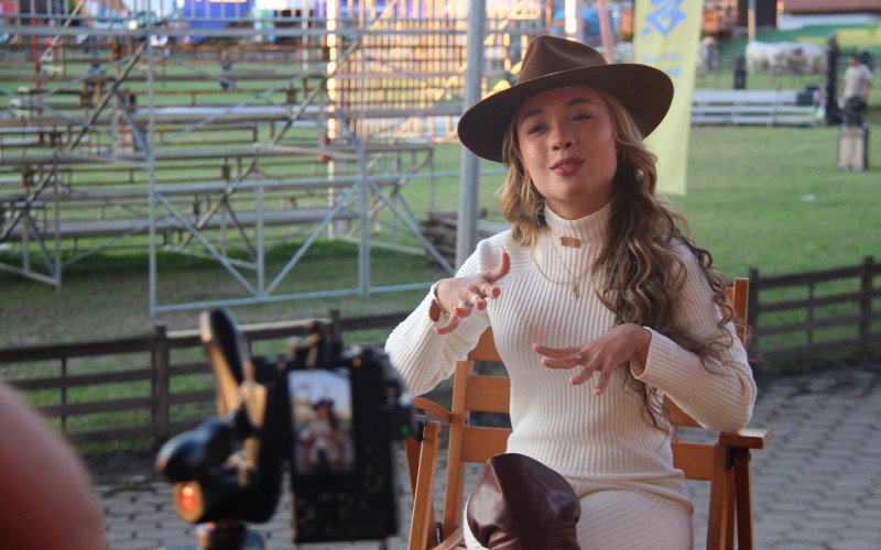 Luiza Barbosa conta o causo de um churras inesperado | abc+