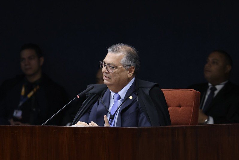 "Golpe de 64 tinha menos provas do que o caso atual", afirma Dino sobre trama golpista