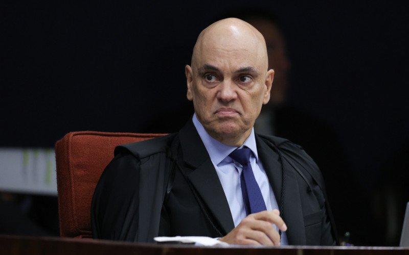 Brasília (DF) 03/09/2025 O ministro relator Alexandre de Moraes no segundo dia de sessão do STF do julgamento dos primeiros oito réus da trama golpistaFoto: Fabio Rodrigues-Pozzebom/ Agência Brasil | abc+