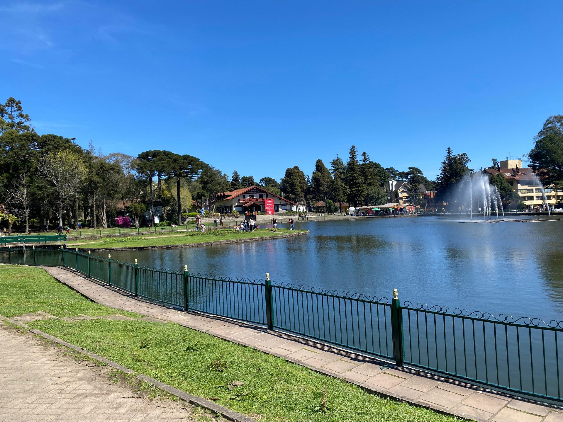 Sol predomina e temperaturas devem subir até final de semana em Gramado