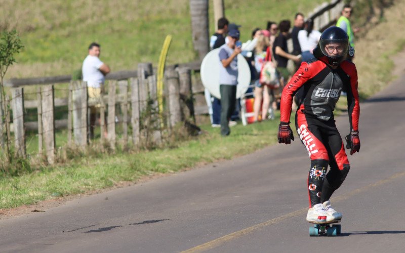 Cerca de 60 competidores voltaram a descer a ladeira de São João do Deserto, na Lomba Grande