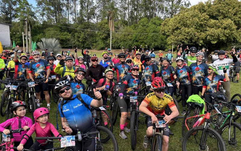 Pedal do Léo reuniu em torno de 250 ciclistas para mais uma edição do evento em homenagem ao ciclista Leonardo Schallenberger, que morreu em 2018 vítima de leucemia 
