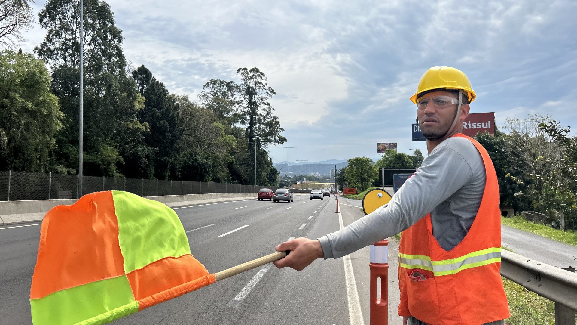 BR-116: Obra da primeira passagem subterrânea de Novo Hamburgo tem início com reforço de sinalização após acidentes