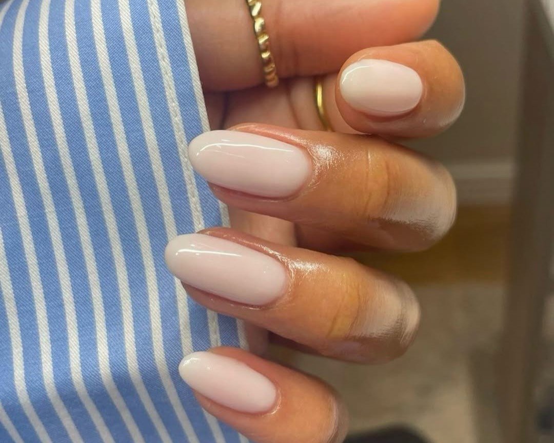 5 esmaltes em alta para unhas chiques e elegantes