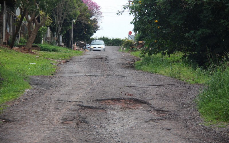 Uma das piores situações está na rua Ingá Feijão | abc+