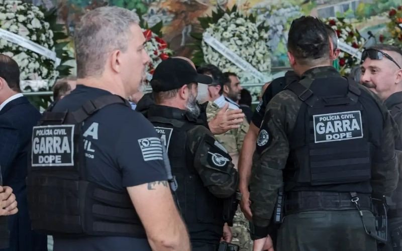 Dois suspeitos de assassinato de ex-delegado são identificados | abc+
