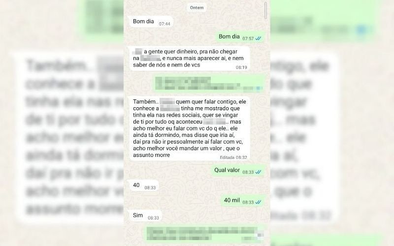 Em conversa inicial com a vítima, ex-funcionária diz que é melhor resolver logo com ela, sob alegação de que com o marido seria pior, e faz a pedida inicial de R$ 40 mil | abc+