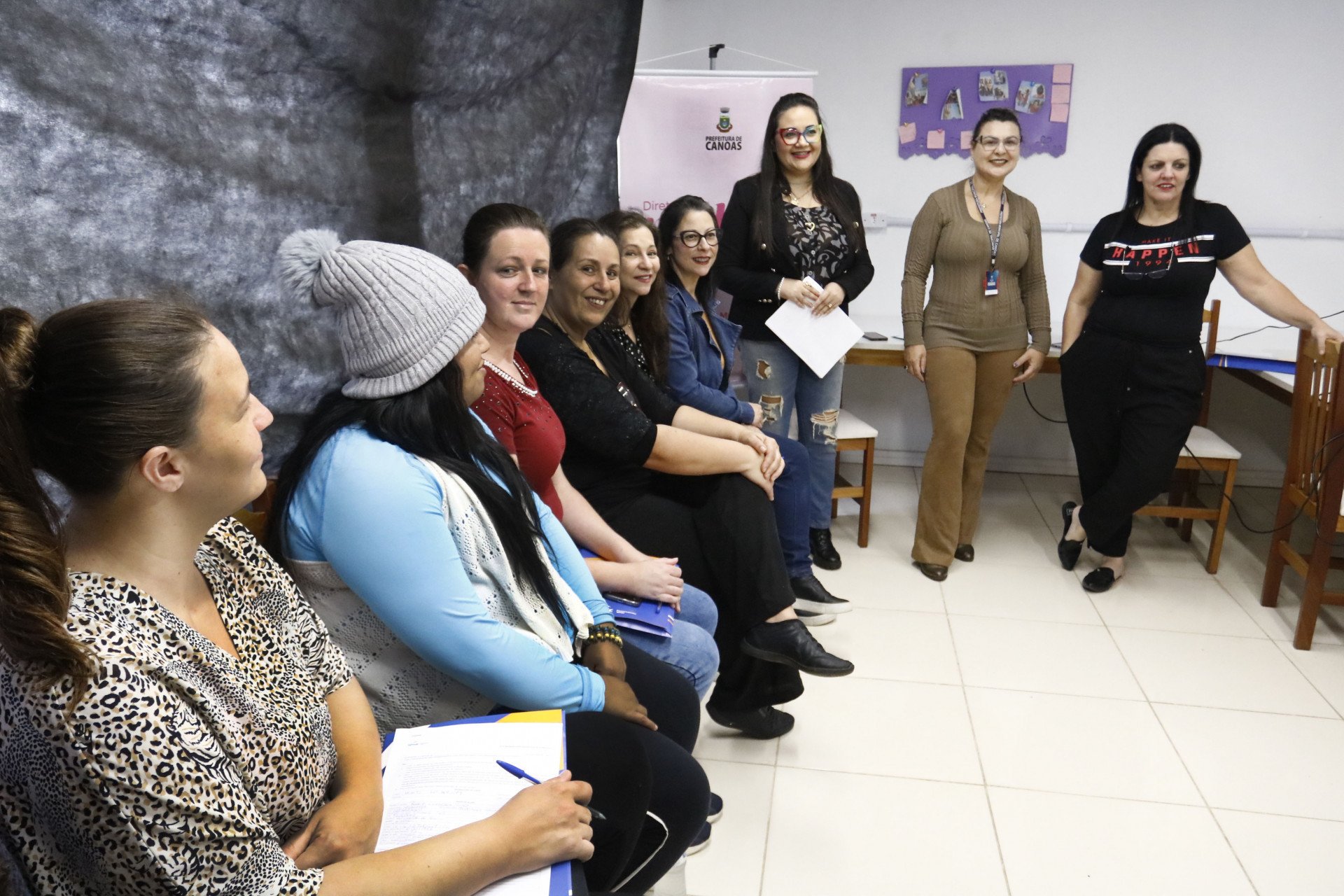 Mulheres são capacitadas para trabalhar com delivery