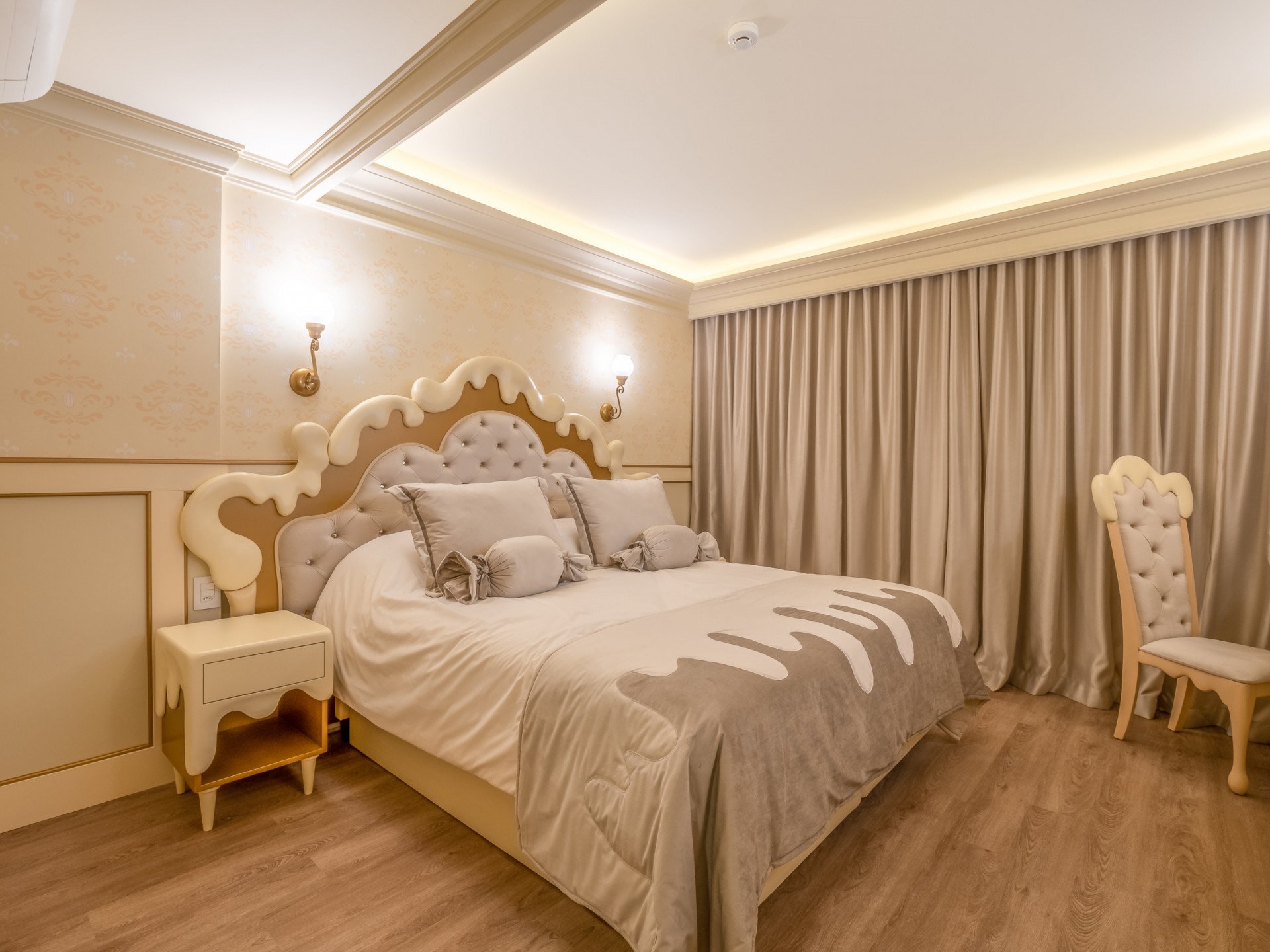 Quartos de hotel temático de chocolate em Gramado vão a leilão; lance parte de R$ 11 milhões