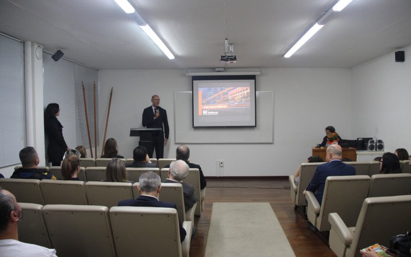 CFC Valderez lançou campanha na sede do Grupo Sinos | abc+