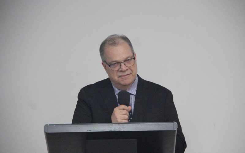 Edir Domeneghini | abc+