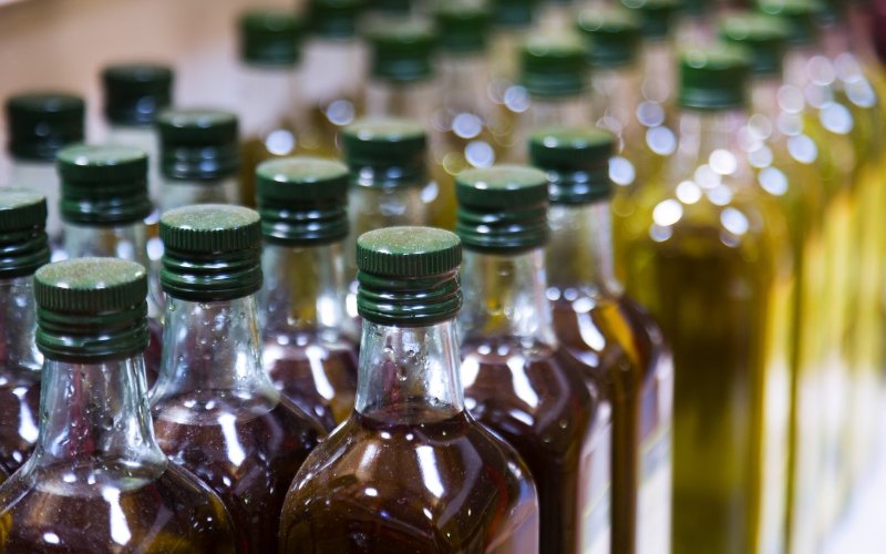 Anvisa proíbe venda de azeite e suplemento alimentar; saiba quais